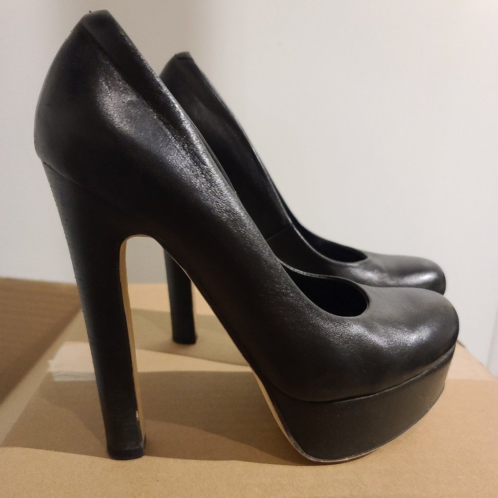 Basic Editions brand platform high heel shoes